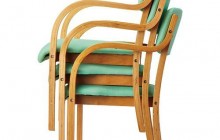 スタッキング 最大4脚まで。 長時間積みでは、へこみ跡残ります。 スタッキング 最大4脚まで。 長時間積みでは、へこみ跡残ります。