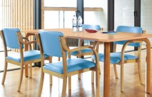 [弘益]　木製チェアー　肘付　ブルー